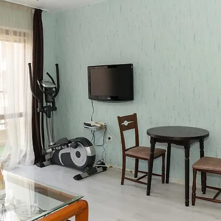 Cute And Central 1-bd With Balcony Appartement